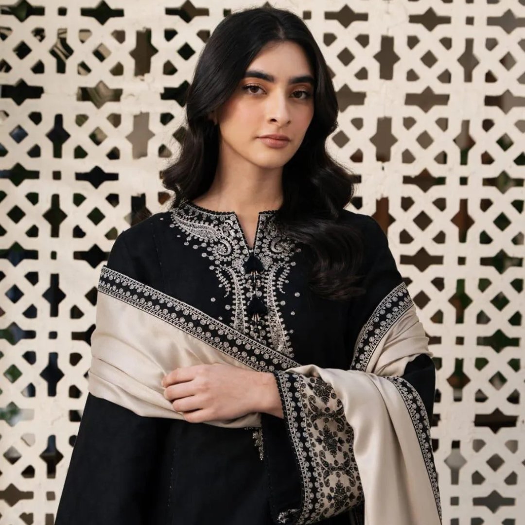 3 Pcs Women's Unstitched Embroidered Suit